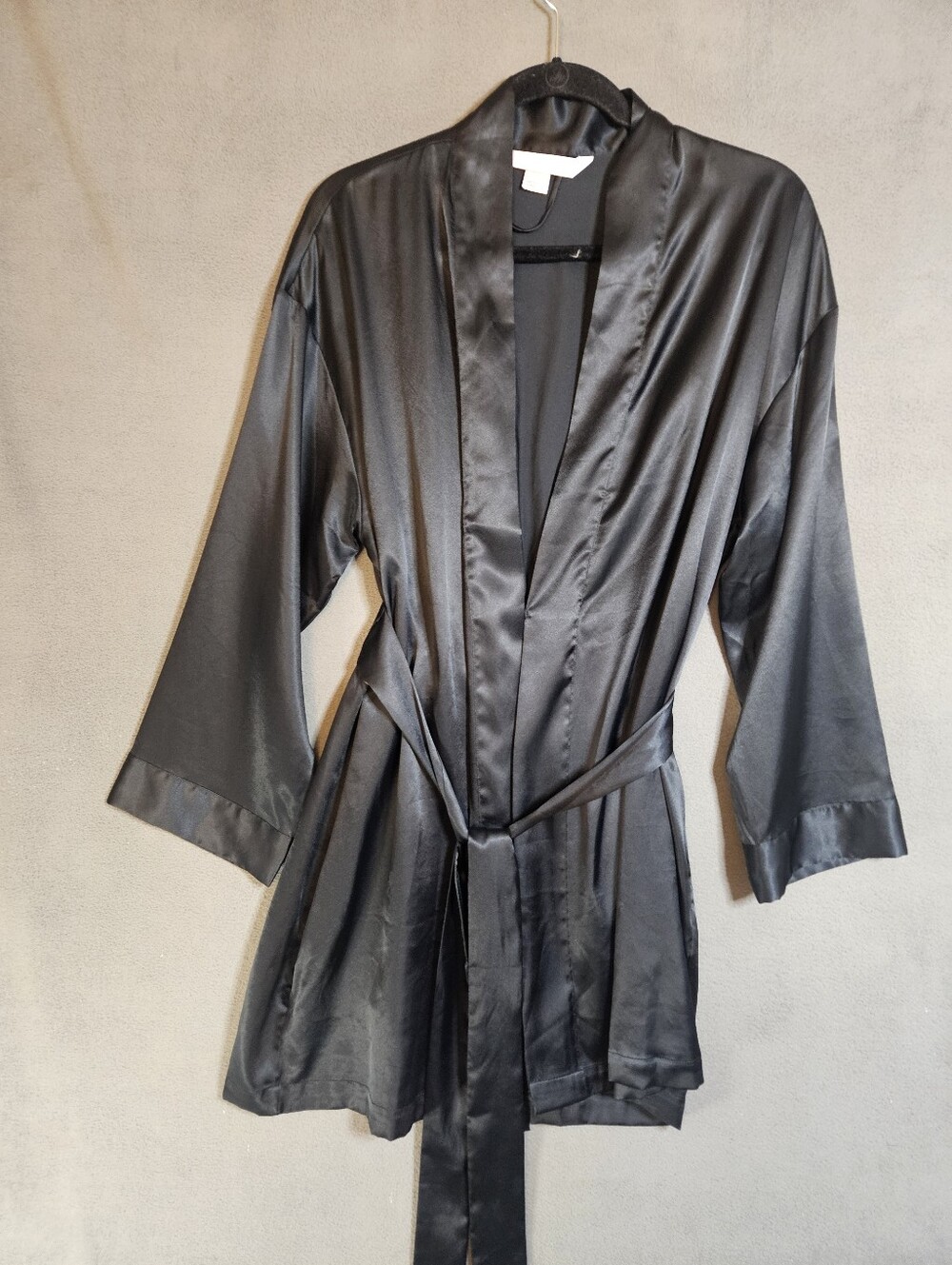 Victorias Secret Robe Black Satin Flounce Bell Sleeves Kimono One Size Sexy